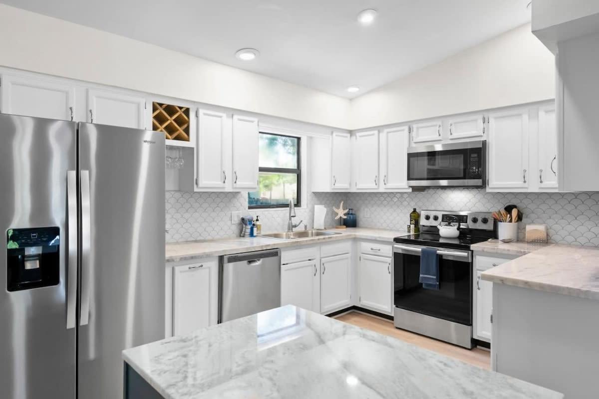 The St Augusdream Renovated Beach House Sleeps 8 Walk To Beach St. Augustine Extérieur photo