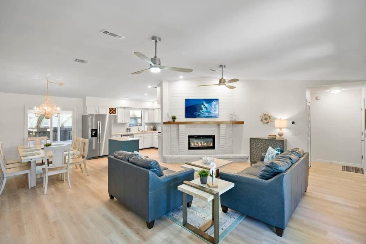 The St Augusdream Renovated Beach House Sleeps 8 Walk To Beach St. Augustine Extérieur photo