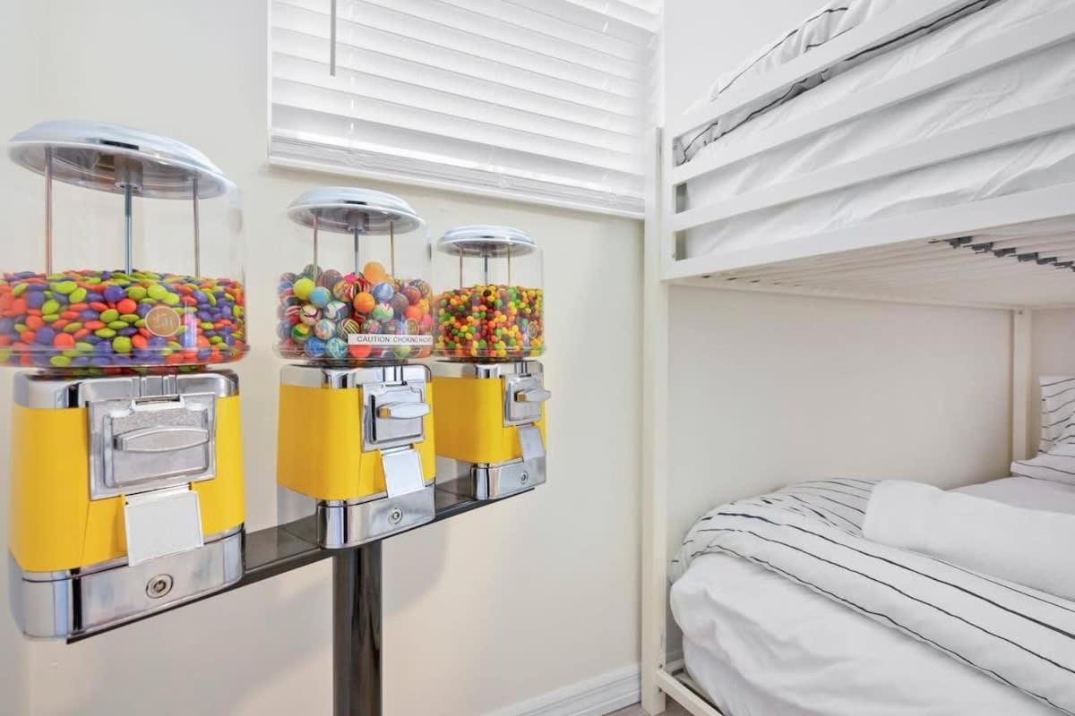 The St Augusdream Renovated Beach House Sleeps 8 Walk To Beach St. Augustine Extérieur photo
