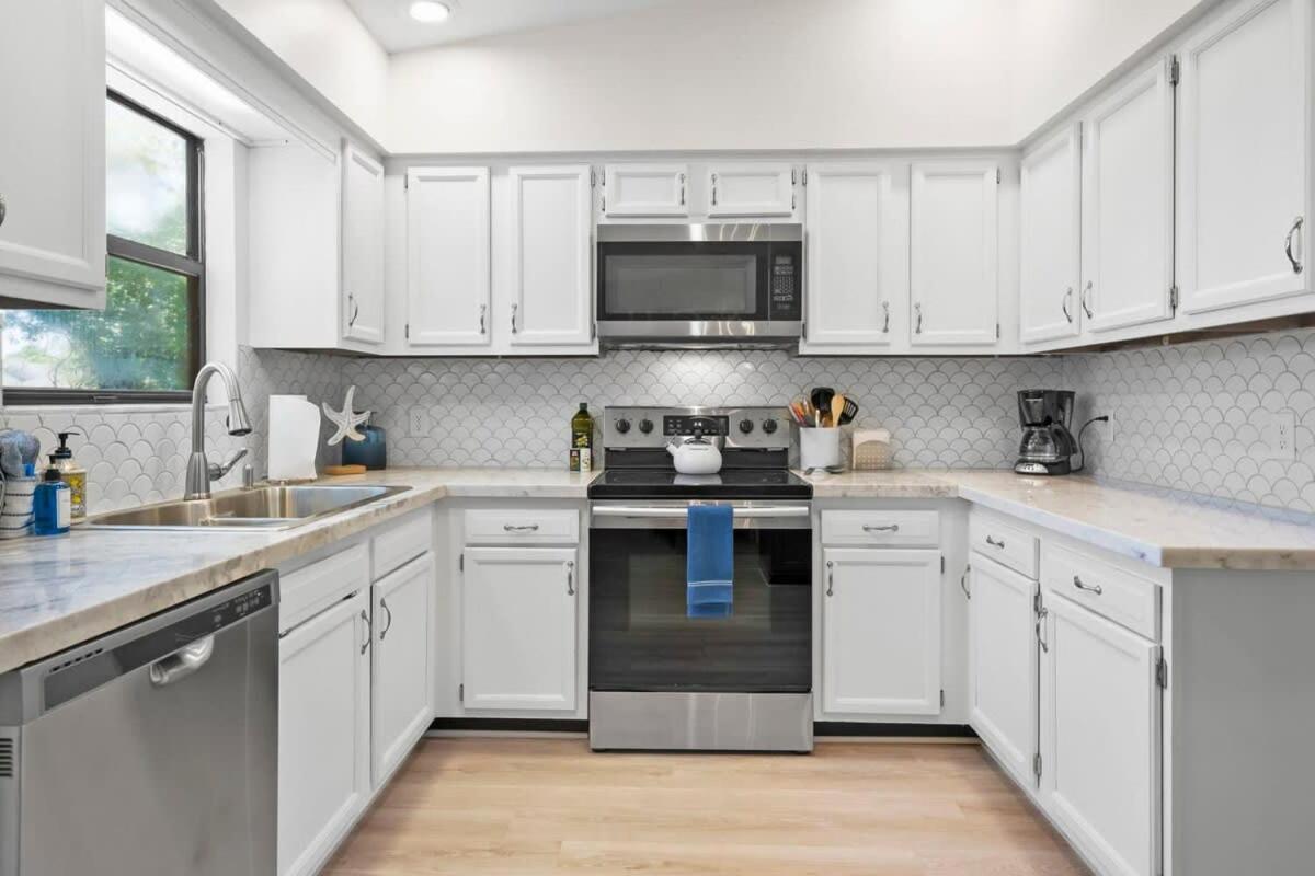 The St Augusdream Renovated Beach House Sleeps 8 Walk To Beach St. Augustine Extérieur photo